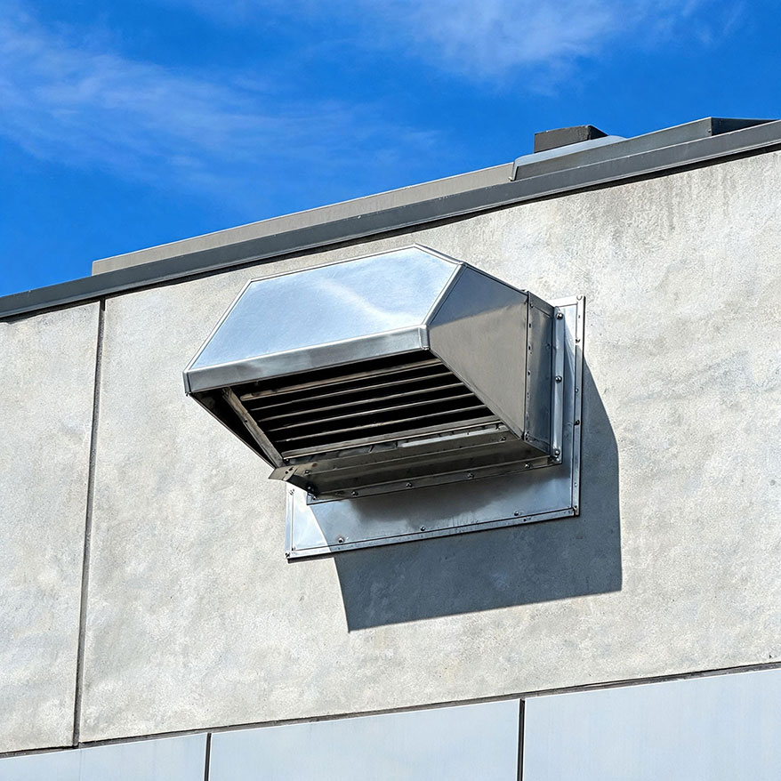 建物外壁に設置された屋外排気口